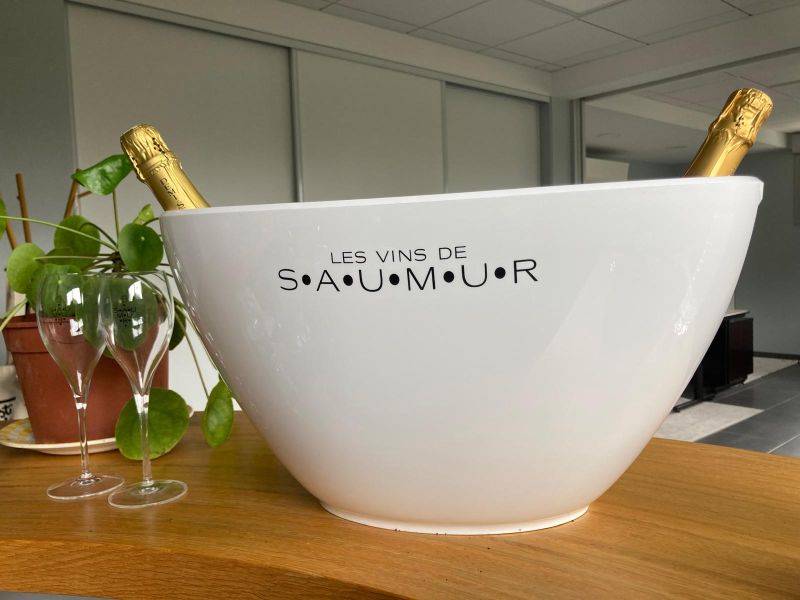 Vasque Les Vins De Saumur